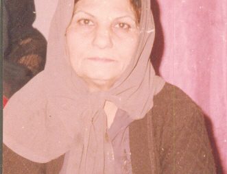 ملک خانم پاکیزه تنها