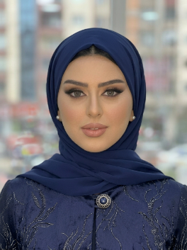 نیوشا میرزایی