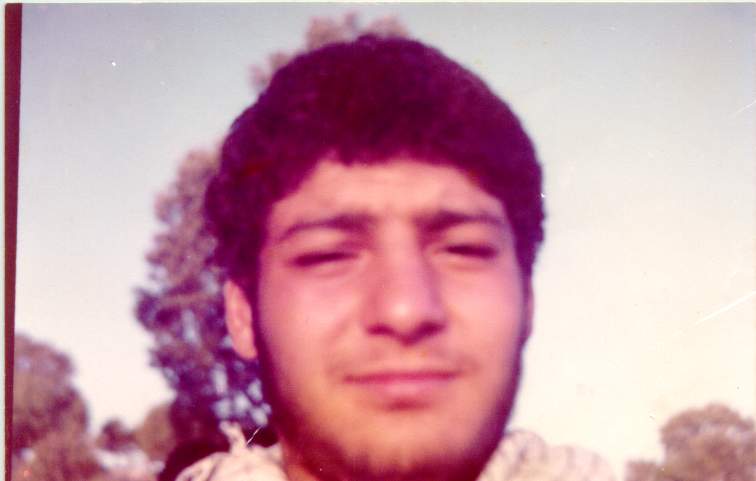 منوچهر آرام