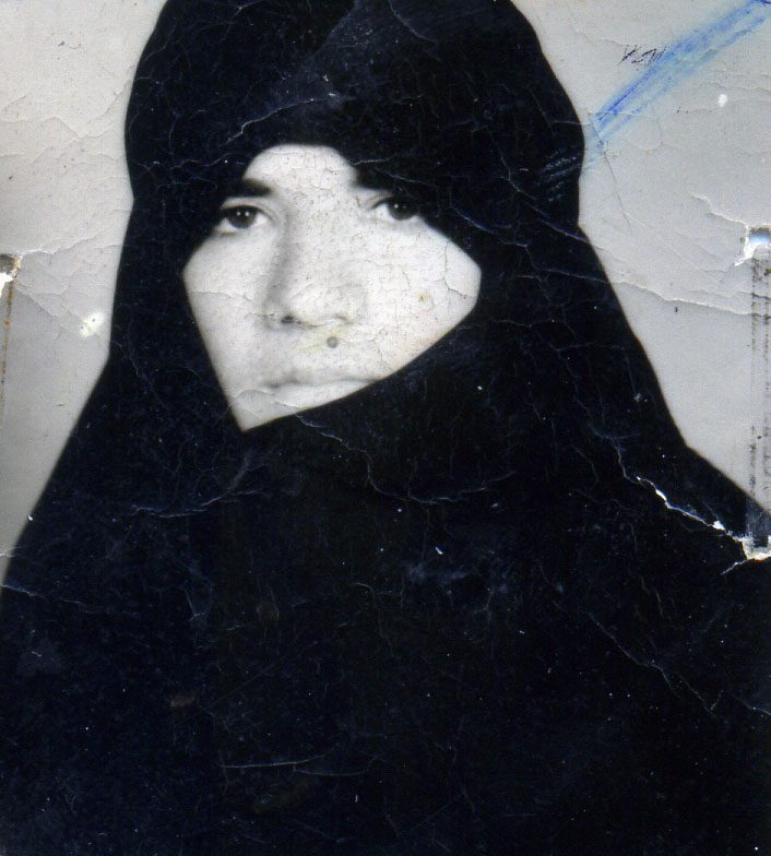 اقدس ساروق فراهانی
