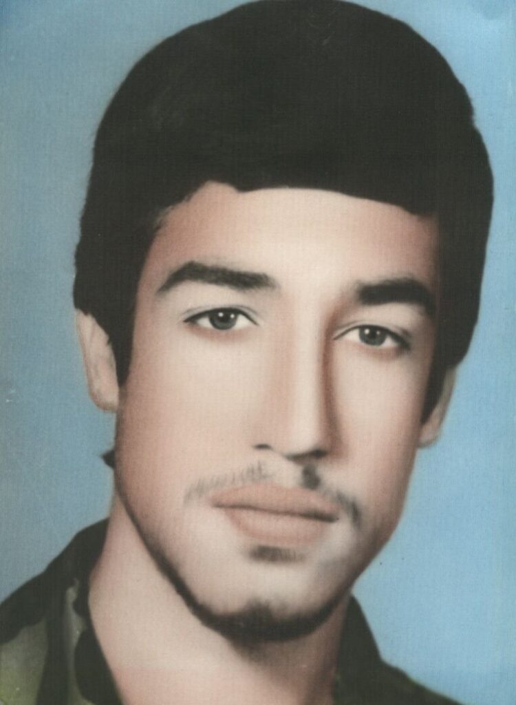 احمد ثابت نیا