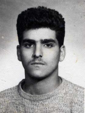 اکبر گل بیگی