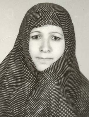 شوکت خانم نگاهبان