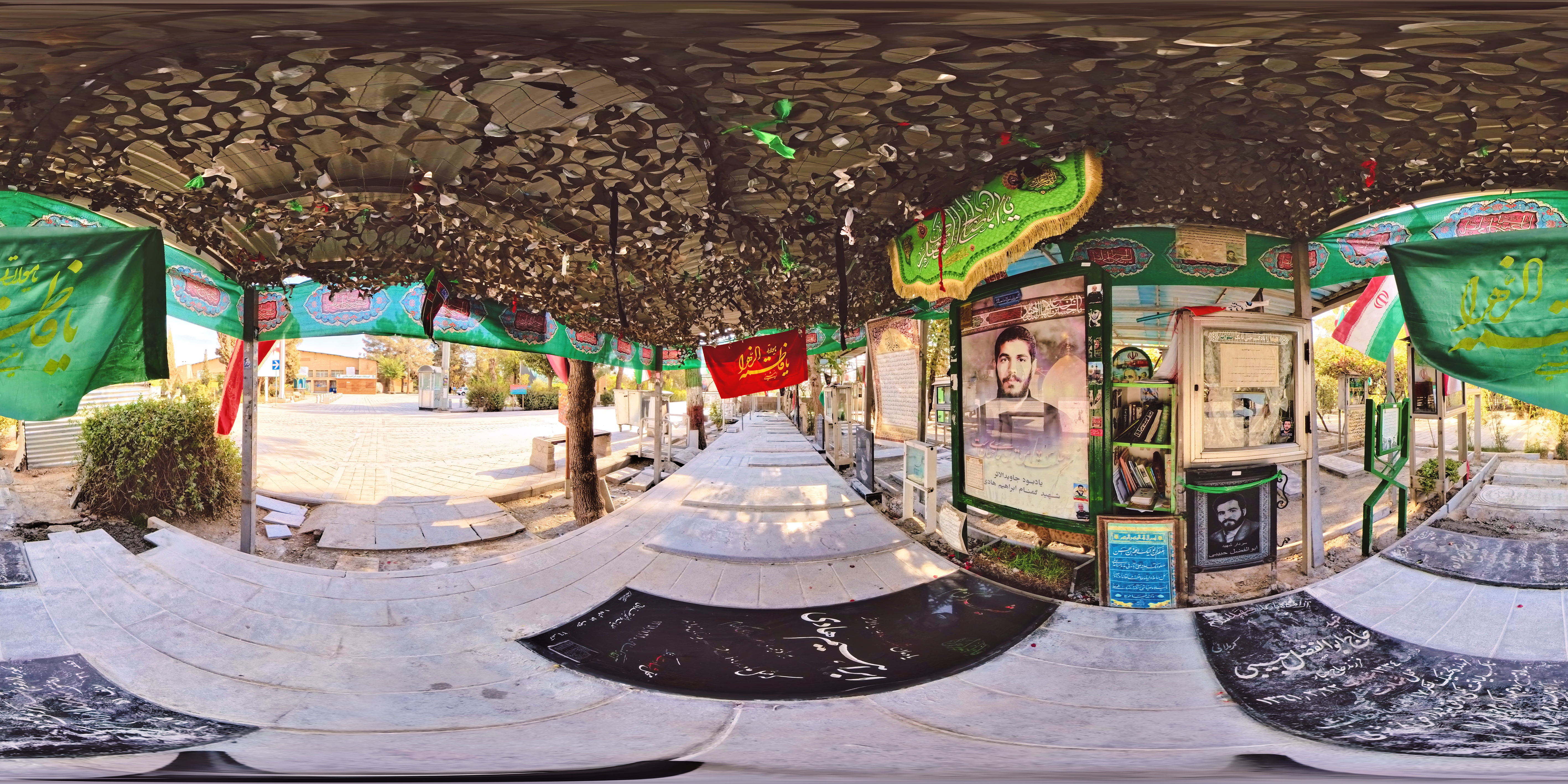 <p>یادبود شهید ابراهیم هادی</p>